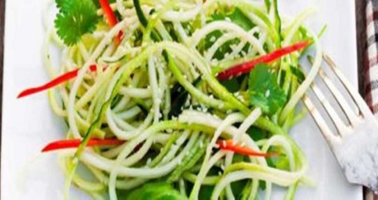 zucchini-noodle-salad-with-lemon_vinaigrette